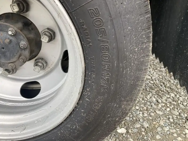 平成30年04月中古小型平ボディいすゞエルフの画像31