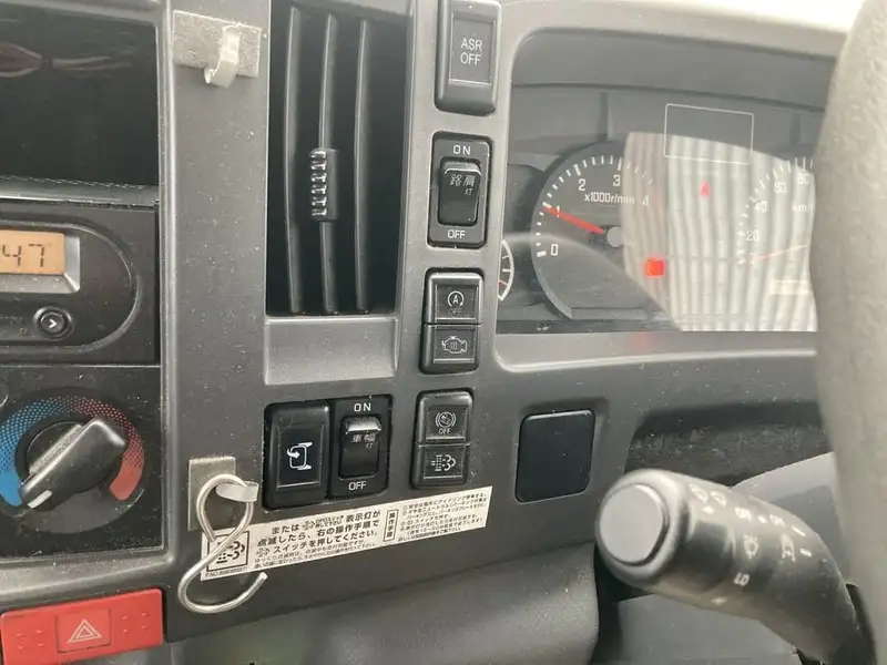 平成30年04月中古小型平ボディいすゞエルフの画像38