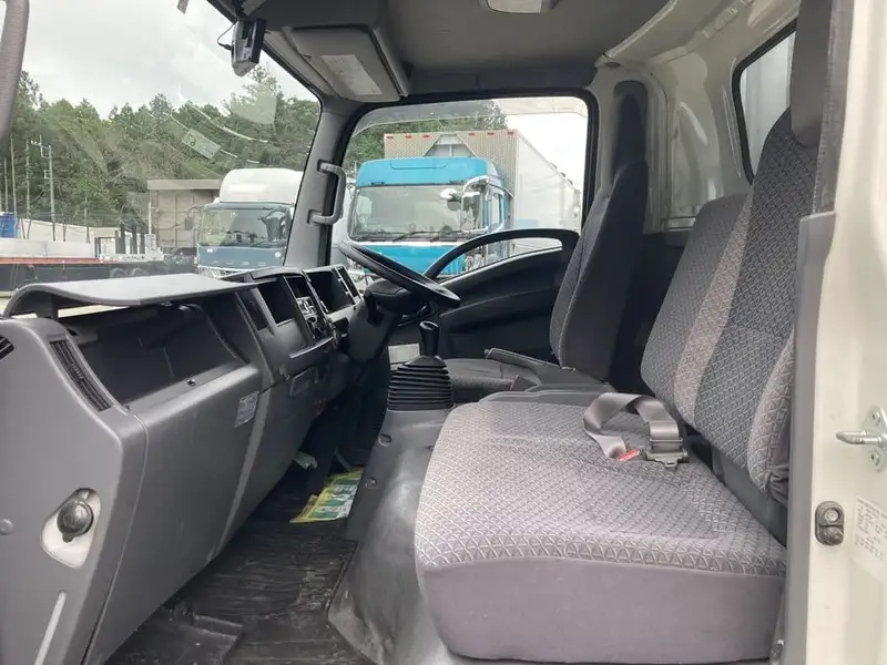 平成30年04月中古小型平ボディいすゞエルフの画像43