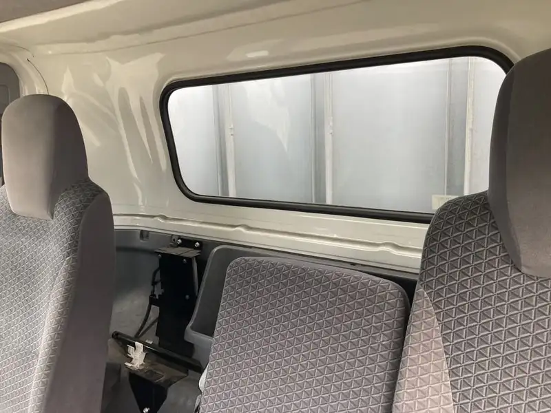 平成30年04月中古小型平ボディいすゞエルフの画像44