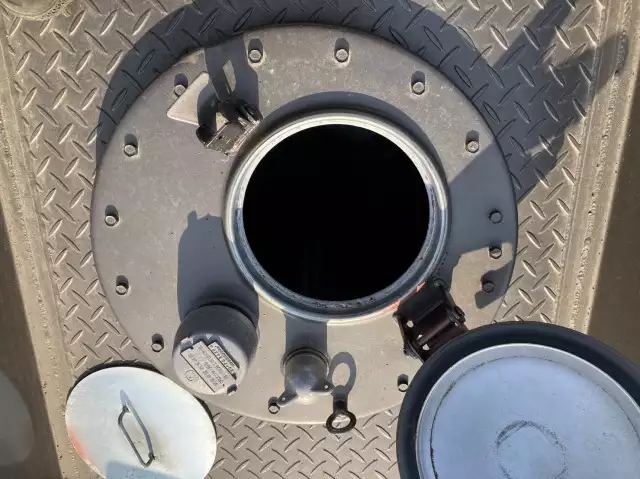 平成25年12月中古小型ミキサー車・高所作業車・その他特装車日野デュトロの画像13