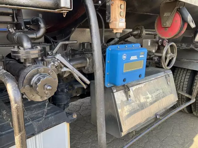 平成25年12月中古小型ミキサー車・高所作業車・その他特装車日野デュトロの画像17