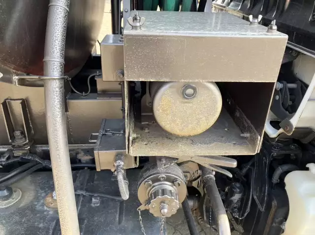 平成25年12月中古小型ミキサー車・高所作業車・その他特装車日野デュトロの画像21