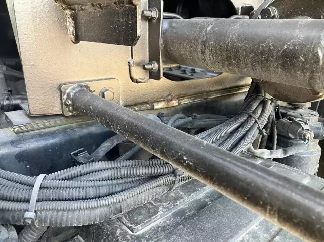 平成25年12月中古小型ミキサー車・高所作業車・その他特装車日野デュトロの画像29