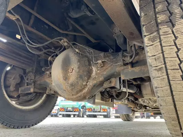 平成25年12月中古小型ミキサー車・高所作業車・その他特装車日野デュトロの画像32