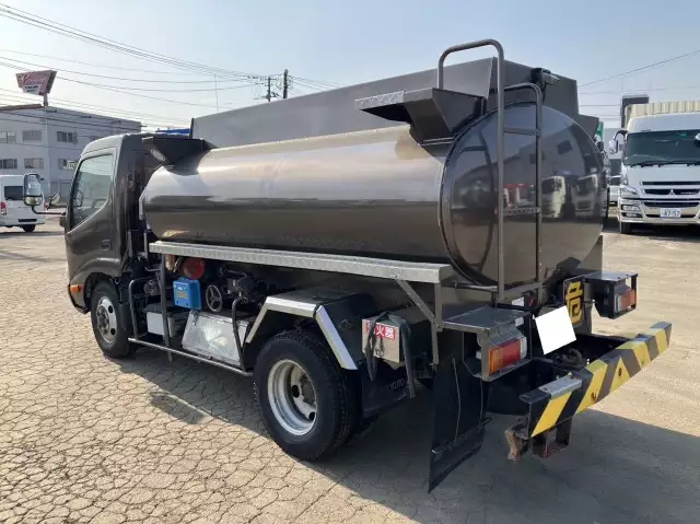 平成25年12月中古小型ミキサー車・高所作業車・その他特装車日野デュトロの画像7