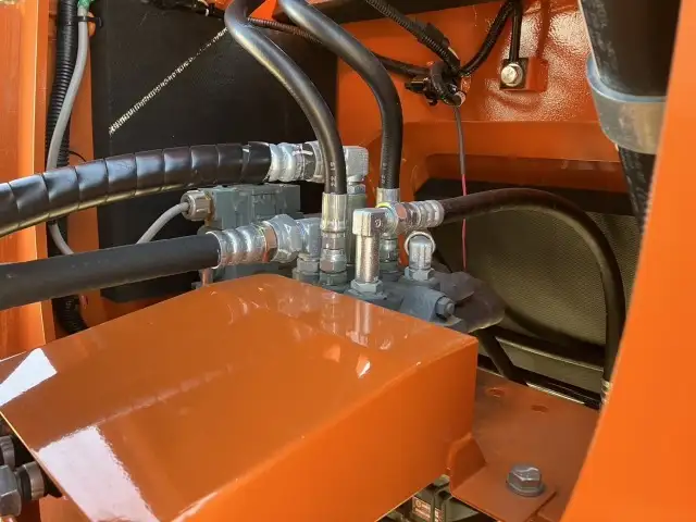 【車検:令和7年10月迄】令和5年 日立 ZW80 タイヤショベル アワー:154.4h 距離:807km 1,2㎥バケットの画像15