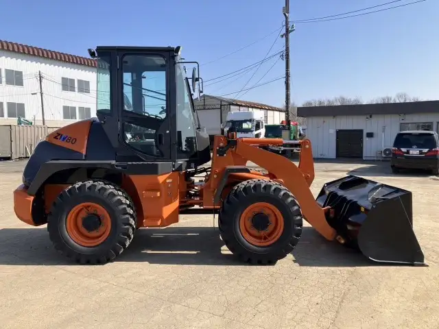 【車検:令和7年10月迄】令和5年 日立 ZW80 タイヤショベル アワー:154.4h 距離:807km 1,2㎥バケットの画像4