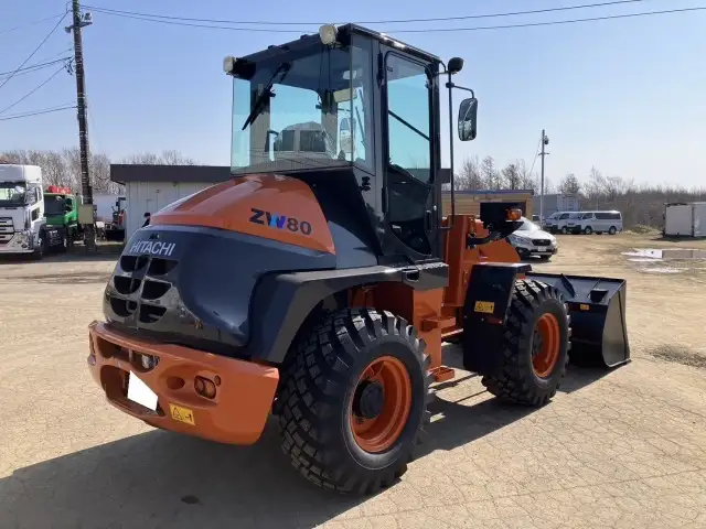 【車検:令和7年10月迄】令和5年 日立 ZW80 タイヤショベル アワー:154.4h 距離:807km 1,2㎥バケットの画像5