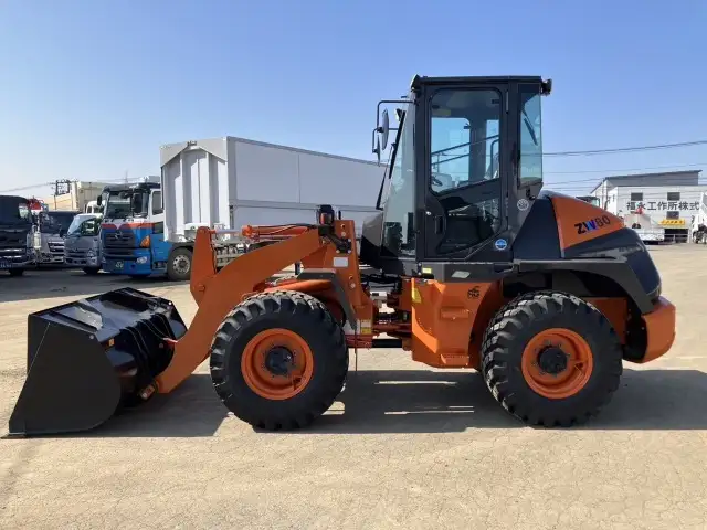 【車検:令和7年10月迄】令和5年 日立 ZW80 タイヤショベル アワー:154.4h 距離:807km 1,2㎥バケットの画像8
