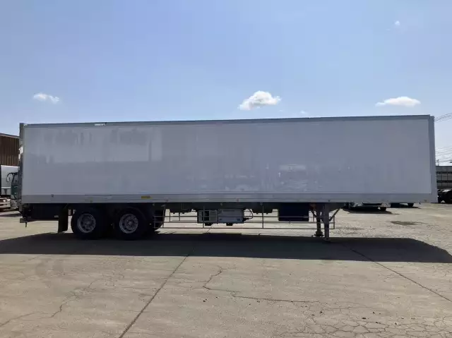 令和01年/平成31年05月中古その他冷凍トレーラー日本フルハーフフルハーフの画像4