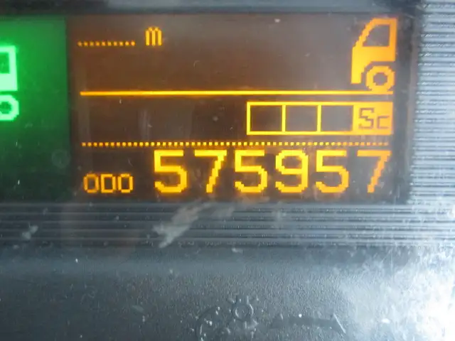 車検付(R6.7)平成28年 UD トラクタ 410馬力 AT 第五輪:11,500kgの画像27