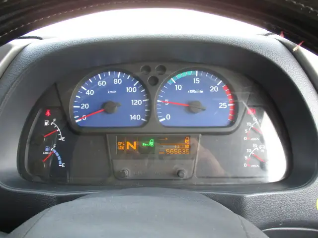 平成28年07月中古小型トラクタヘッド日産UDクオンの画像25