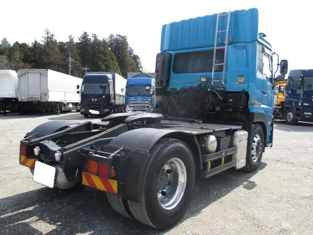 平成28年07月中古小型トラクタヘッド日産UDクオンの画像5