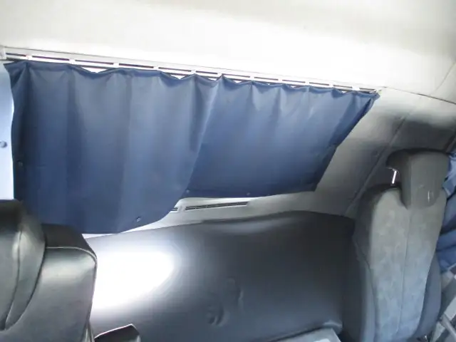 平成28年07月中古小型トラクタヘッド日産UDクオンの画像43