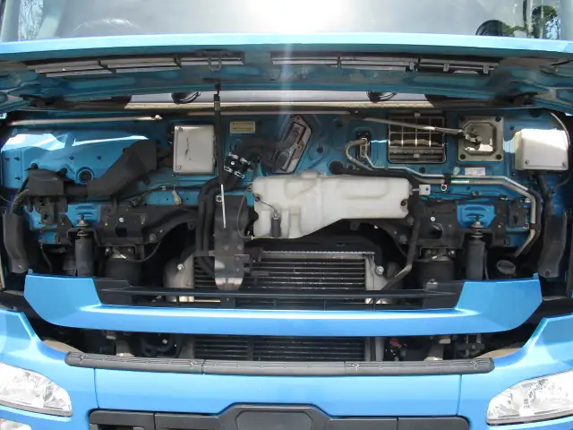 平成28年07月中古小型トラクタヘッド日産UDクオンの画像54