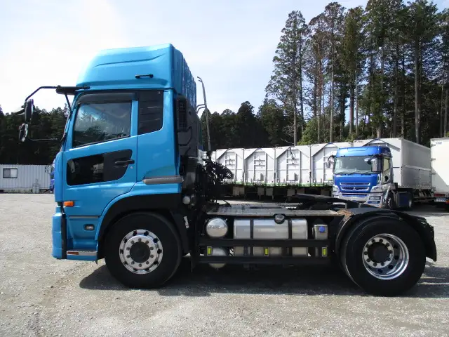 平成28年07月中古小型トラクタヘッド日産UDクオンの画像8