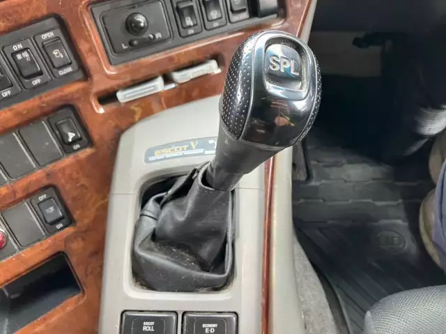 平成28年06月中古大型クレーン付日産UDクオンの画像2