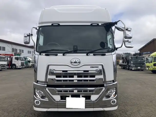 令和02年06月中古大型トラクタヘッド日産UDクオンの画像2