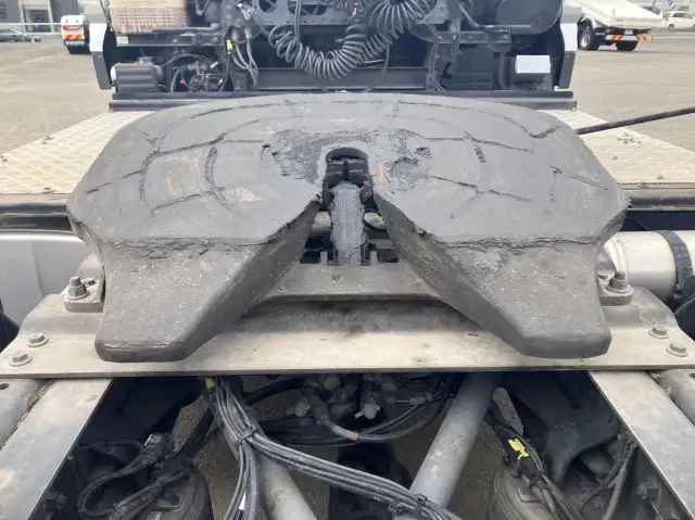 令和02年06月中古大型トラクタヘッド日産UDクオンの画像14