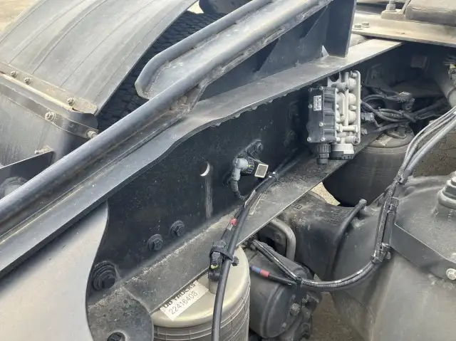 令和02年06月中古大型トラクタヘッド日産UDクオンの画像20