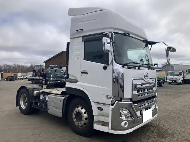令和02年06月中古大型トラクタヘッド日産UDクオンの画像3