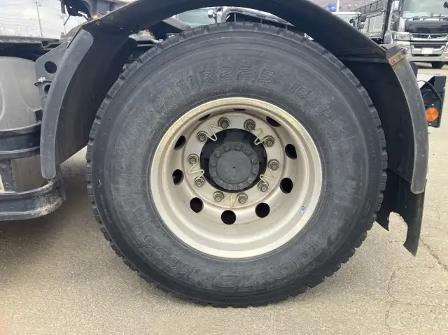 令和02年06月中古大型トラクタヘッド日産UDクオンの画像26