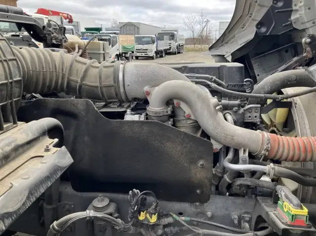 令和02年06月中古大型トラクタヘッド日産UDクオンの画像39