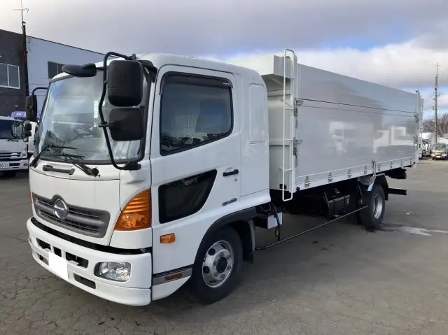 平成29年08月中古中型ダンプ日野レンジャーの画像1