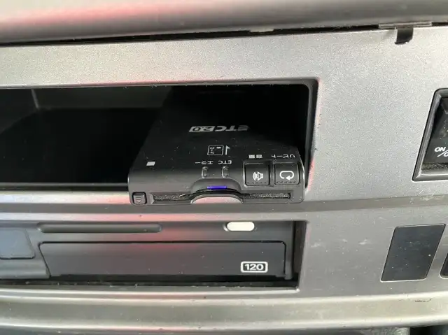 平成29年05月中古大型トラクタヘッド日野プロフィアの画像11