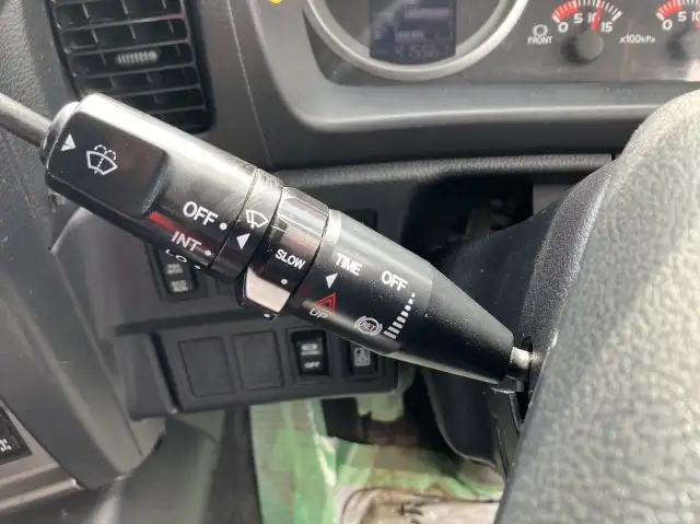 平成29年05月中古大型トラクタヘッド日野プロフィアの画像10