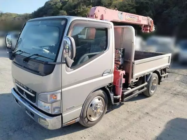 平成19年10月中古小型クレーン付三菱ふそうキャンターの画像1