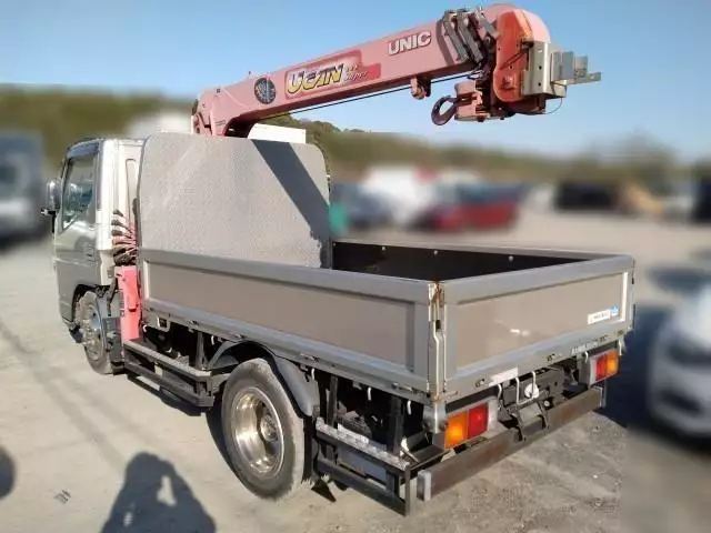 平成19年10月中古小型クレーン付三菱ふそうキャンターの画像4