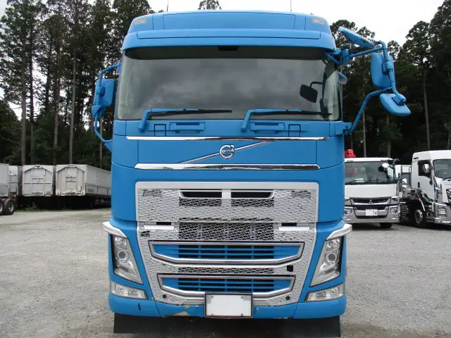 平成30年06月中古大型トラクタヘッドボルボボルボの画像2