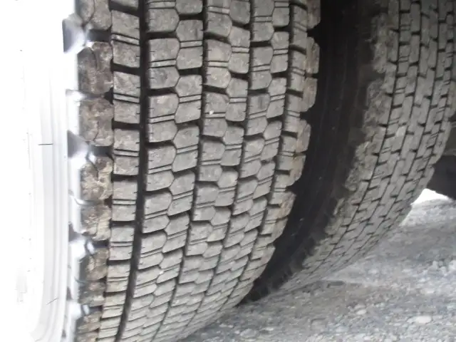 平成30年06月中古大型トラクタヘッドボルボボルボの画像13