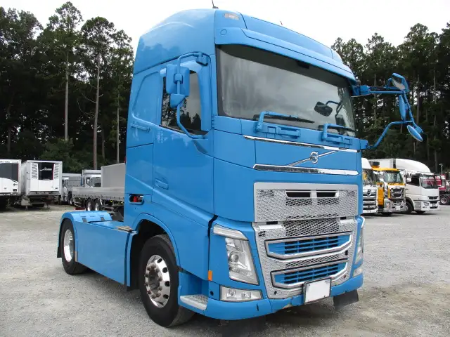 平成30年06月中古大型トラクタヘッドボルボボルボの画像3