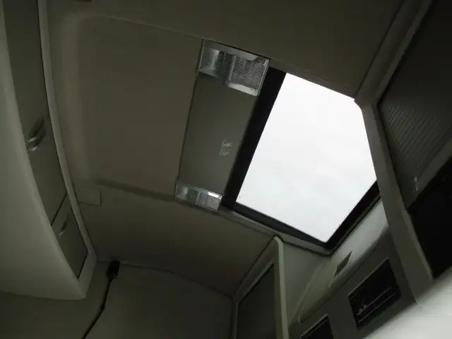 平成30年06月中古大型トラクタヘッドボルボボルボの画像34