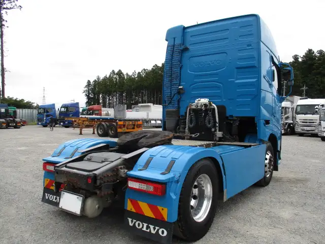 平成30年06月中古大型トラクタヘッドボルボボルボの画像5