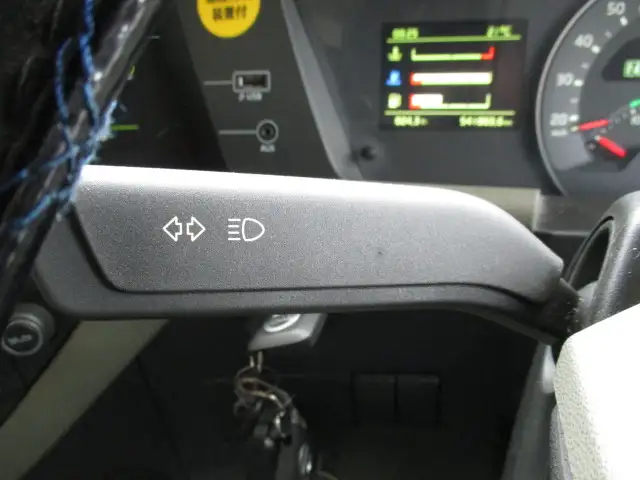 平成30年06月中古大型トラクタヘッドボルボボルボの画像42