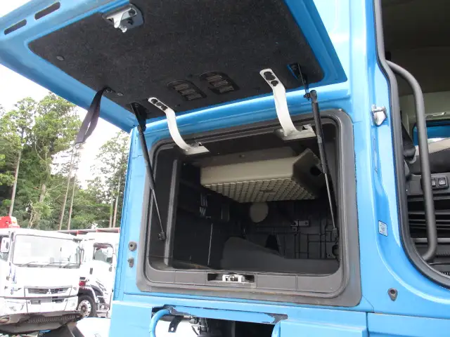 平成30年06月中古大型トラクタヘッドボルボボルボの画像45