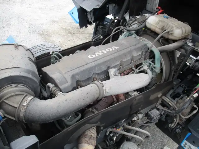 平成30年06月中古大型トラクタヘッドボルボボルボの画像48