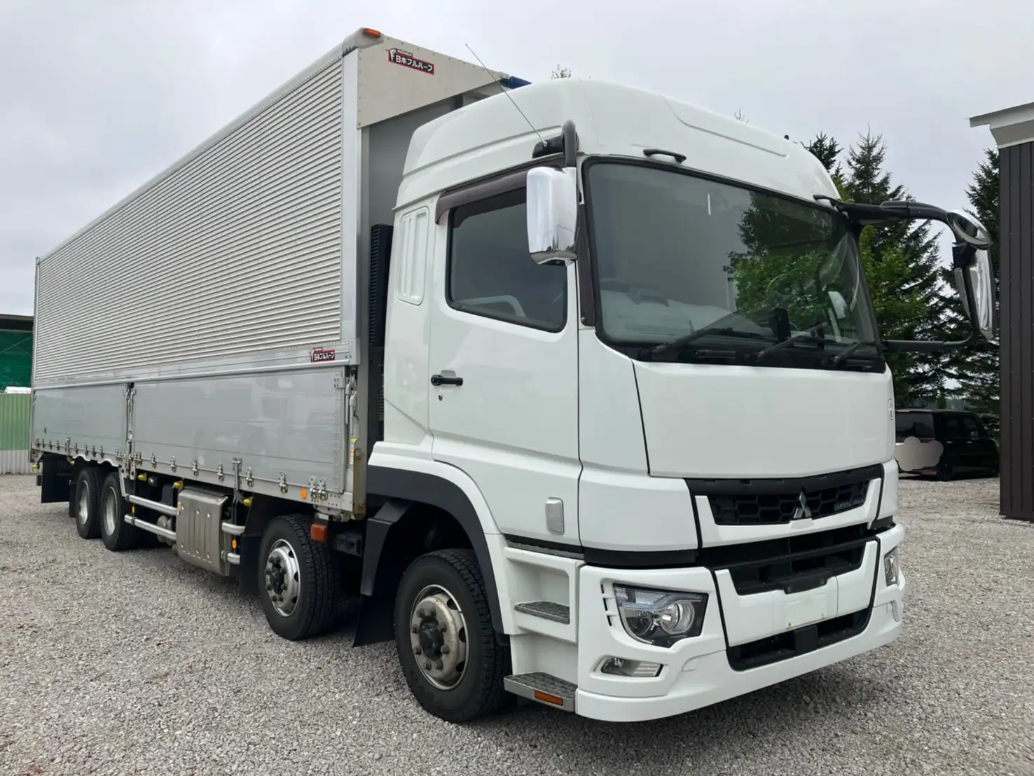 【車検付 令和6年8月】平成30年 三菱 4軸低床ドライウイング エアサス ハイルーフ AT 積載:13,800kgの画像2