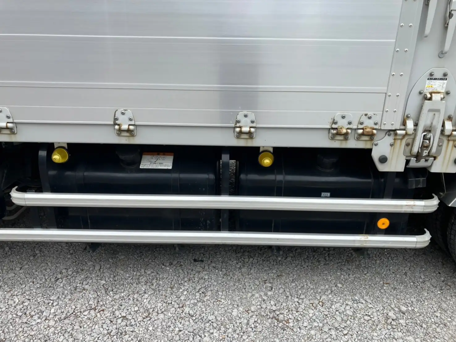 【車検付 令和6年8月】平成30年 三菱 4軸低床ドライウイング エアサス ハイルーフ AT 積載:13,800kgの画像11