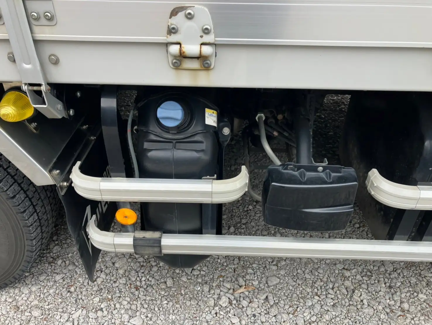 【車検付 令和6年8月】平成30年 三菱 4軸低床ドライウイング エアサス ハイルーフ AT 積載:13,800kgの画像12