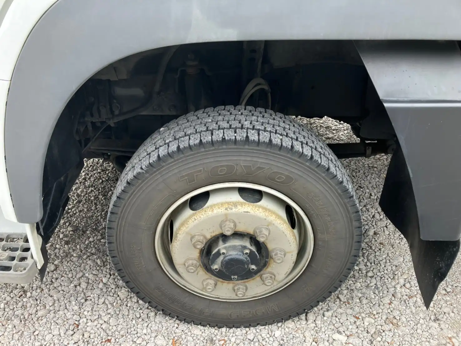 【車検付 令和6年8月】平成30年 三菱 4軸低床ドライウイング エアサス ハイルーフ AT 積載:13,800kgの画像13