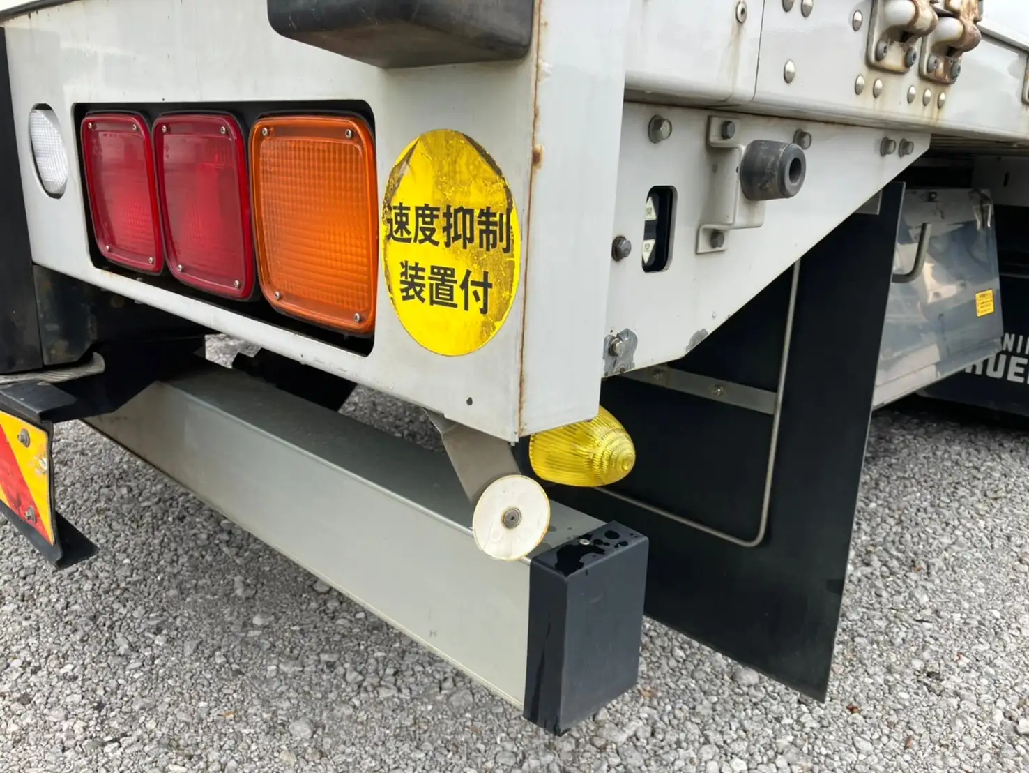 【車検付 令和6年8月】平成30年 三菱 4軸低床ドライウイング エアサス ハイルーフ AT 積載:13,800kgの画像26