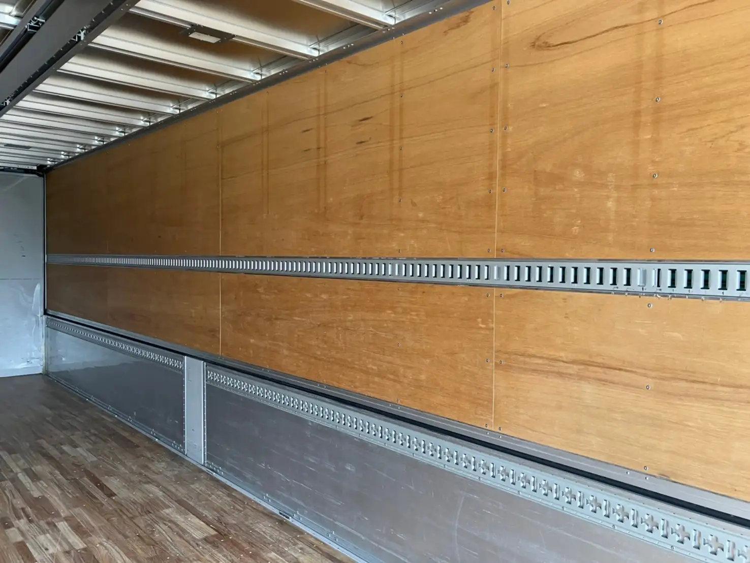 【車検付 令和6年8月】平成30年 三菱 4軸低床ドライウイング エアサス ハイルーフ AT 積載:13,800kgの画像37