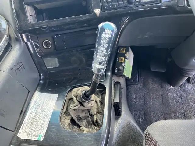 平成26年11月中古大型ダンプ三菱ふそうスーパーグレートの画像36