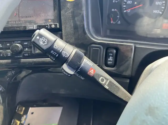 平成26年11月中古大型ダンプ三菱ふそうスーパーグレートの画像40