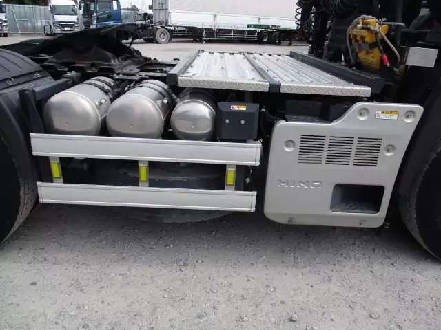 令和03年01月中古大型トラクタヘッド日野プロフィアの画像22